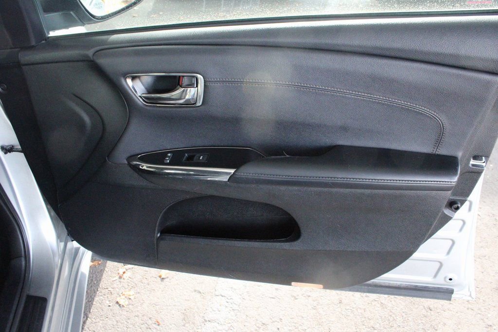 Used 2017 Toyota Avalon XLE image 43