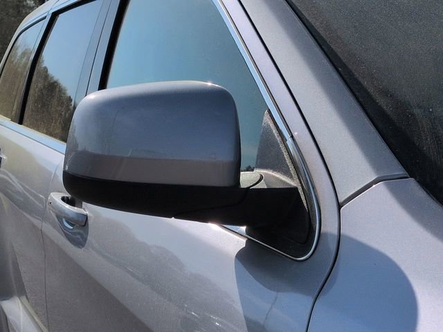 Certified 2021 Jeep Grand Cherokee Laredo w/ Security & Convenience Group image 13