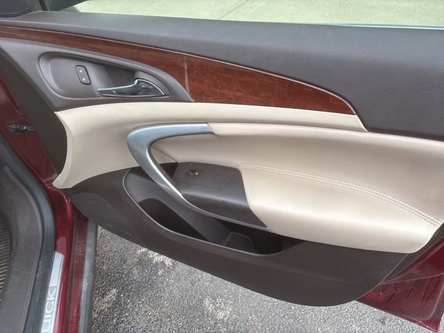 Used 2016 Buick Regal FWD image 11