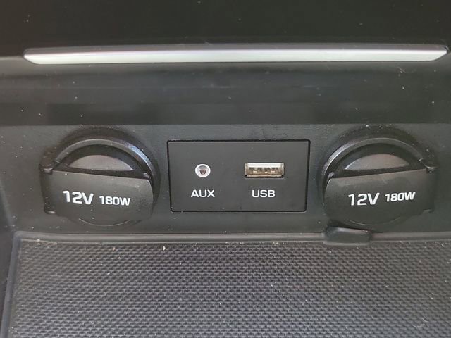 Used 2018 Hyundai Elantra SEL FWD image 25
