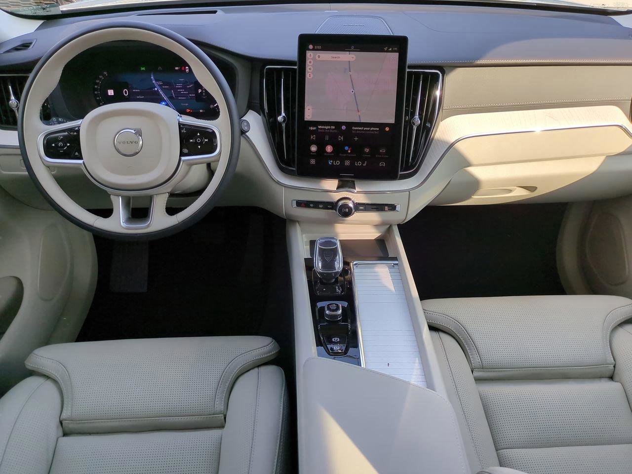 New 2026 Volvo XC60 B5 Ultra w/ Climate Package image 13