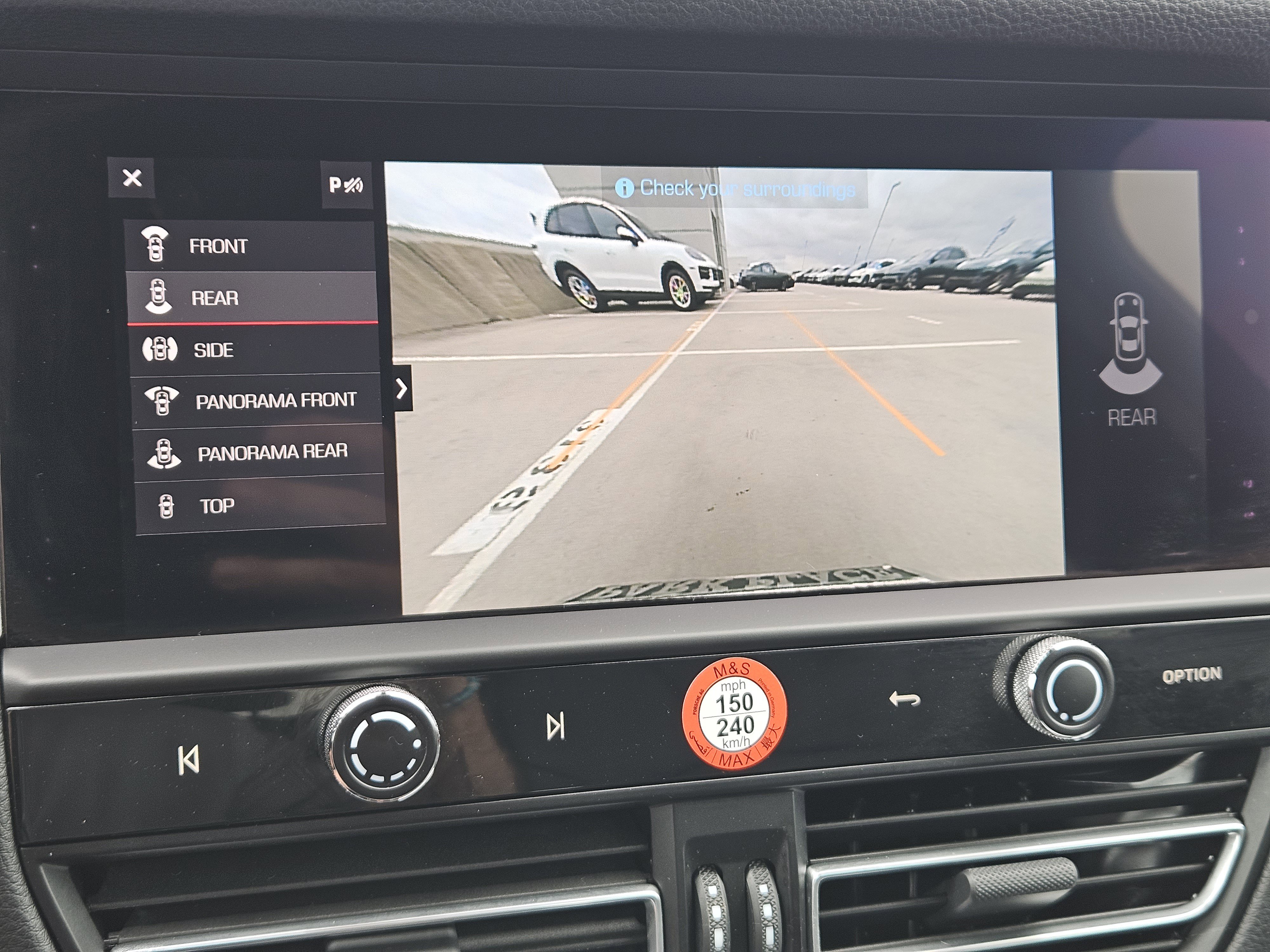 Certified 2026 Porsche Macan AWD/4WD image 18