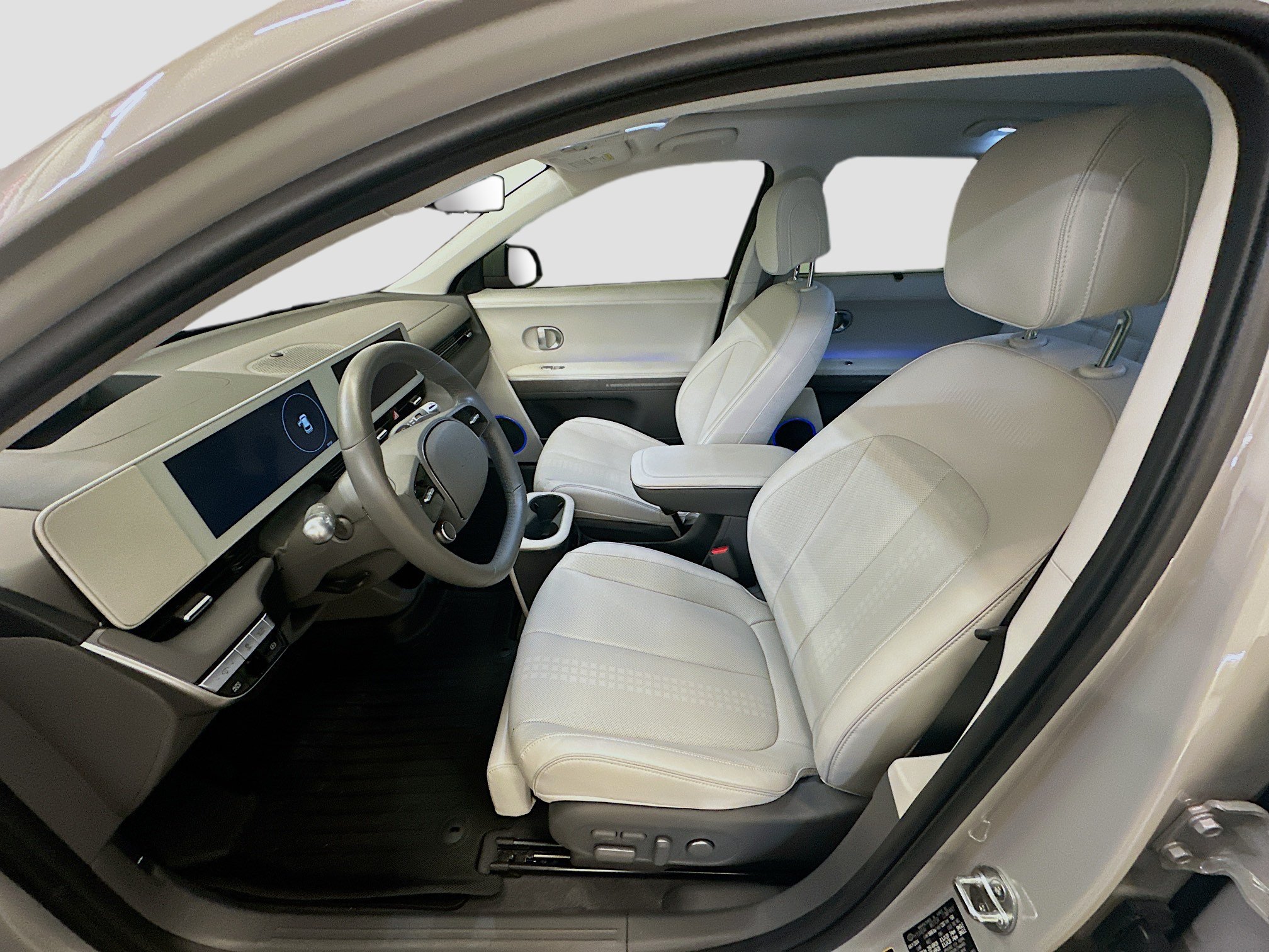 Used 2024 Hyundai Ioniq 5 Limited AWD/4WD image 13