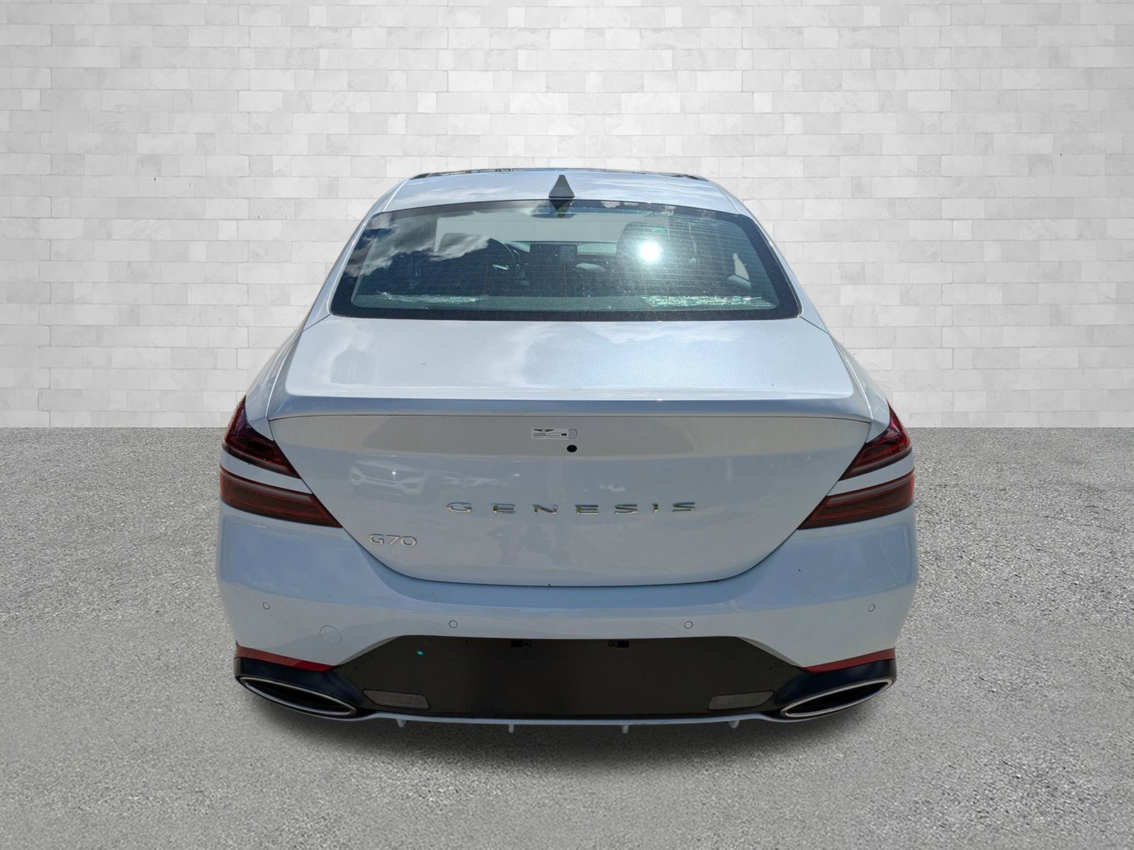 Used 2026 Genesis G70 2.5T Prestige RWD image 3