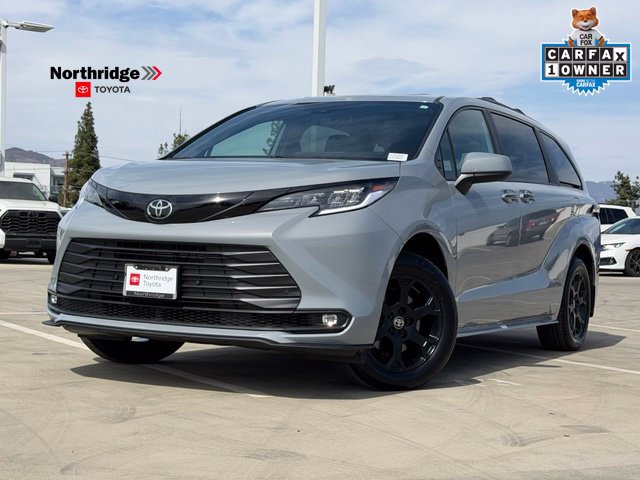 Certified 2026 Toyota Sienna XLE Woodland Edition AWD/4WD image 4