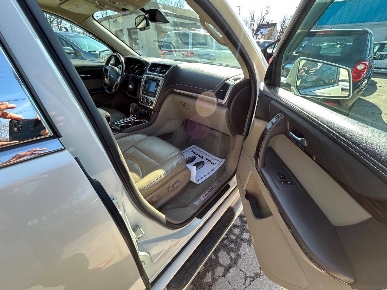 Used 2014 GMC Acadia Denali image 9