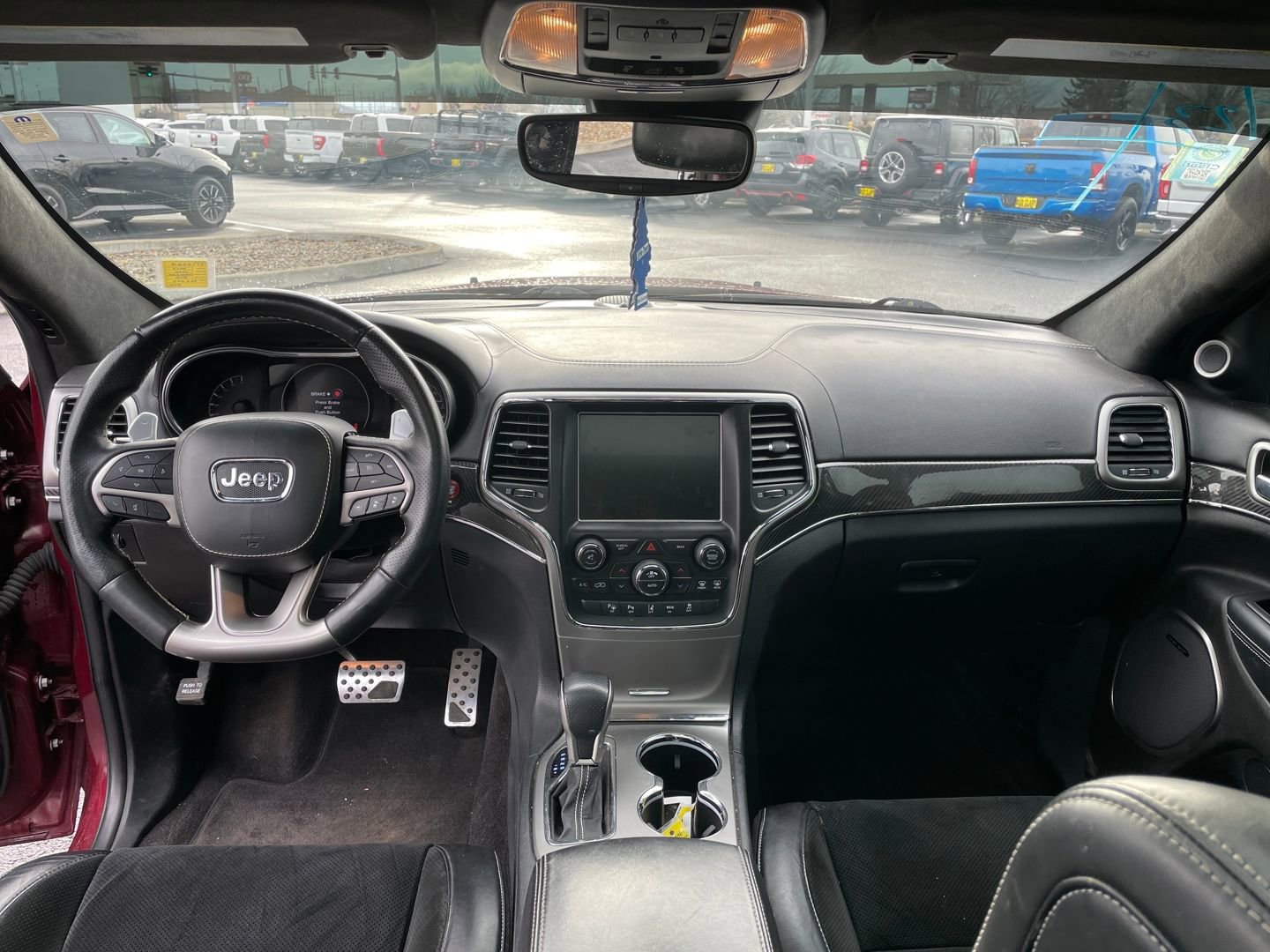 Used 2017 Jeep Grand Cherokee SRT image 12