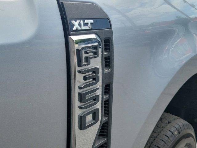 Used 2024 Ford F350 XLT image 6