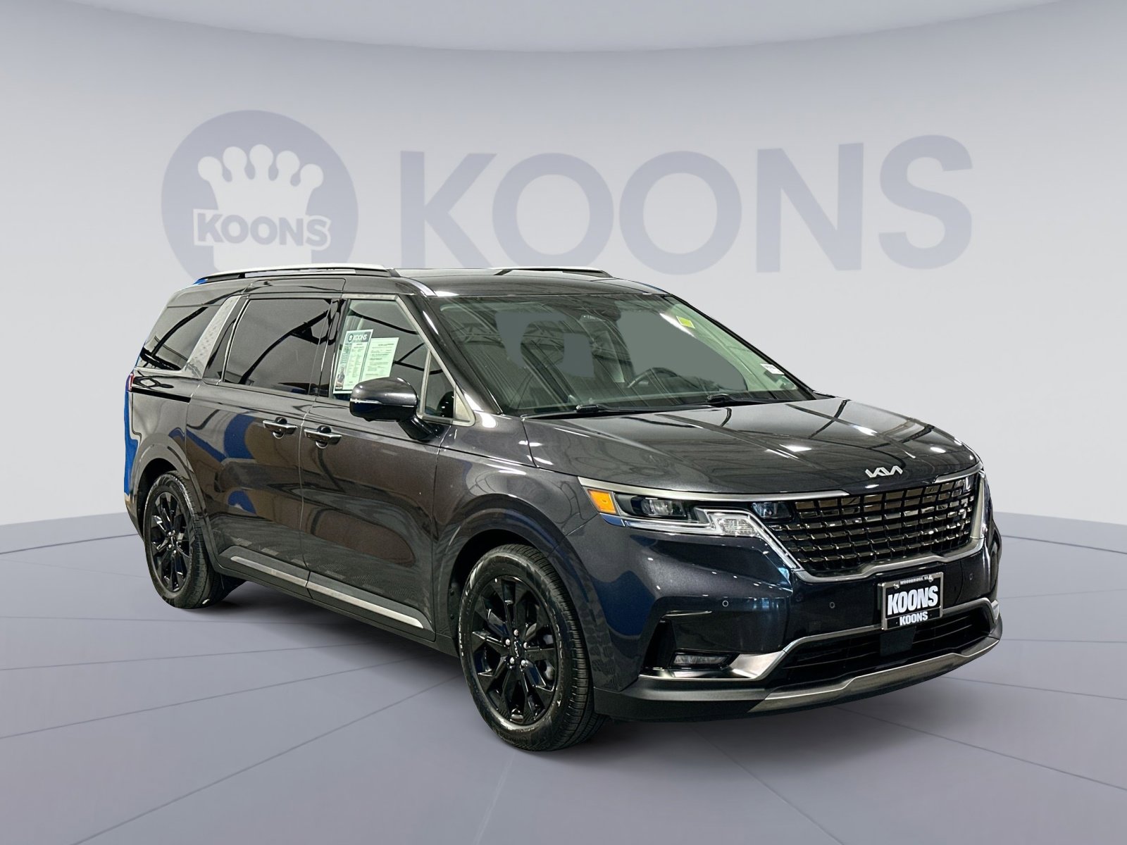 Used 2023 Kia Carnival SX image 10