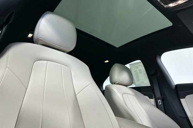 Certified 2025 Mercedes-Benz CLA 250 image 18