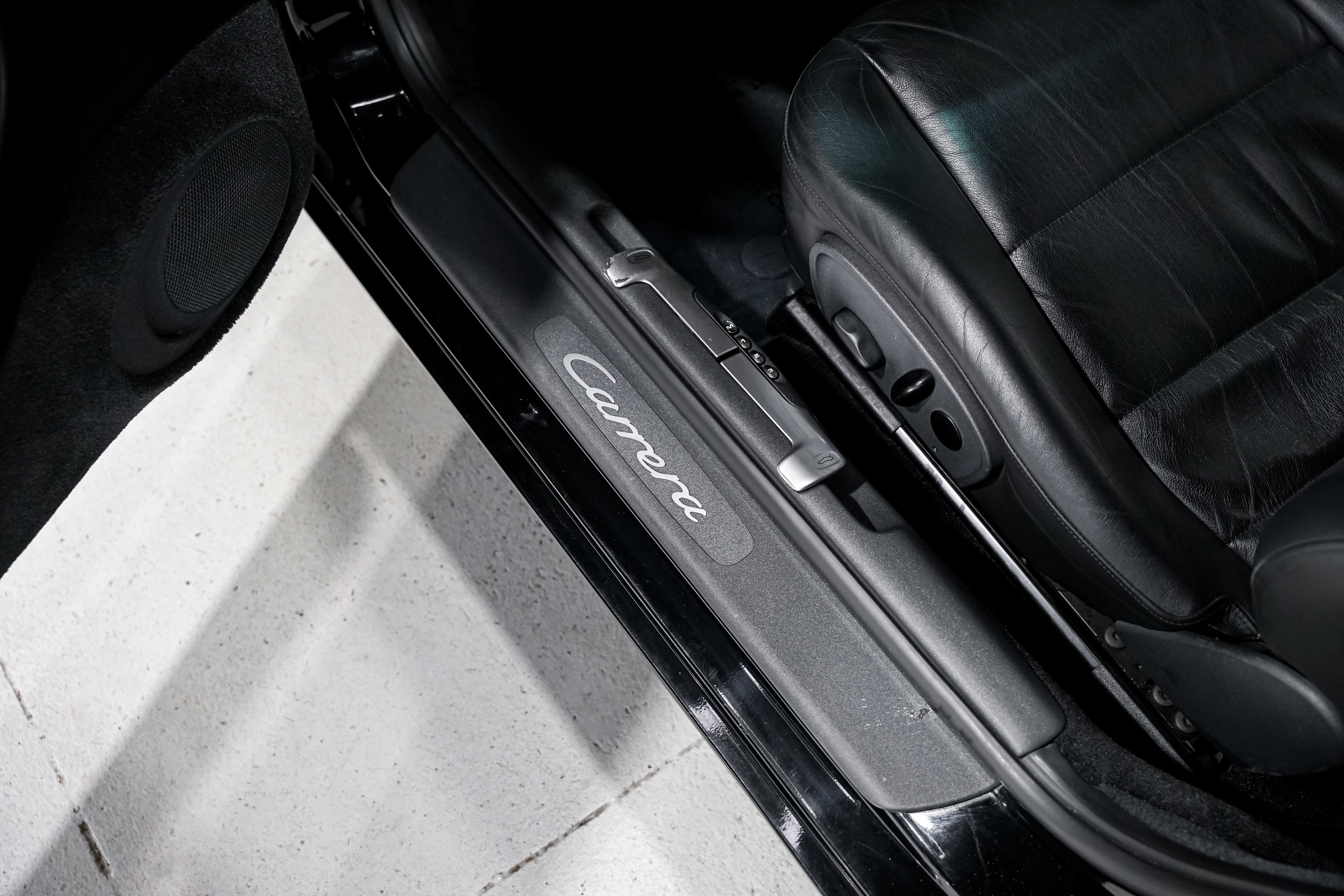 Used 1999 Porsche 911 Carrera image 23