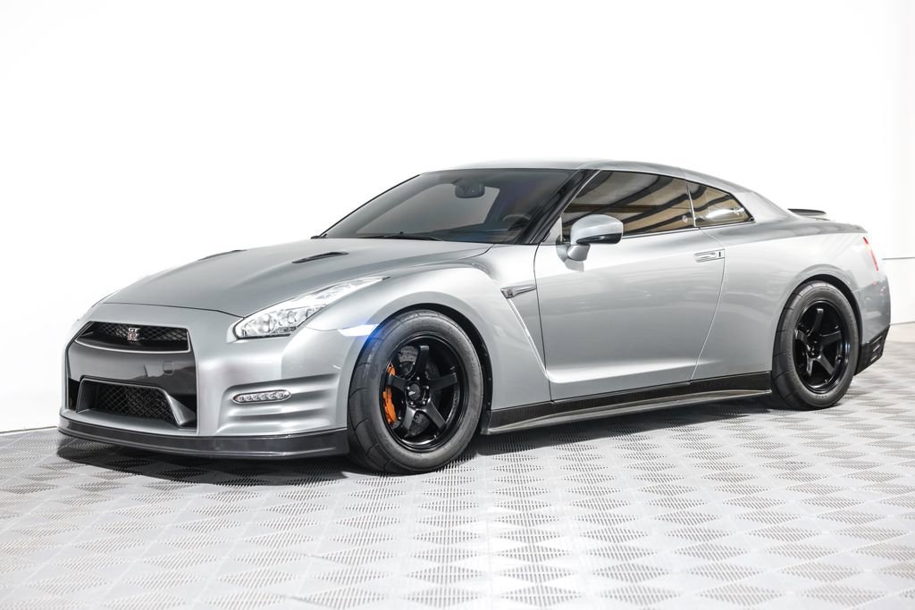 Used 2015 Nissan GT-R Black Edition AWD/4WD image 20