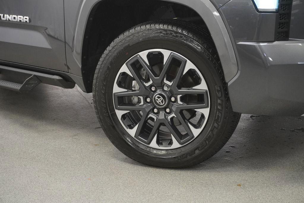 Used 2025 Toyota Tundra Limited image 4