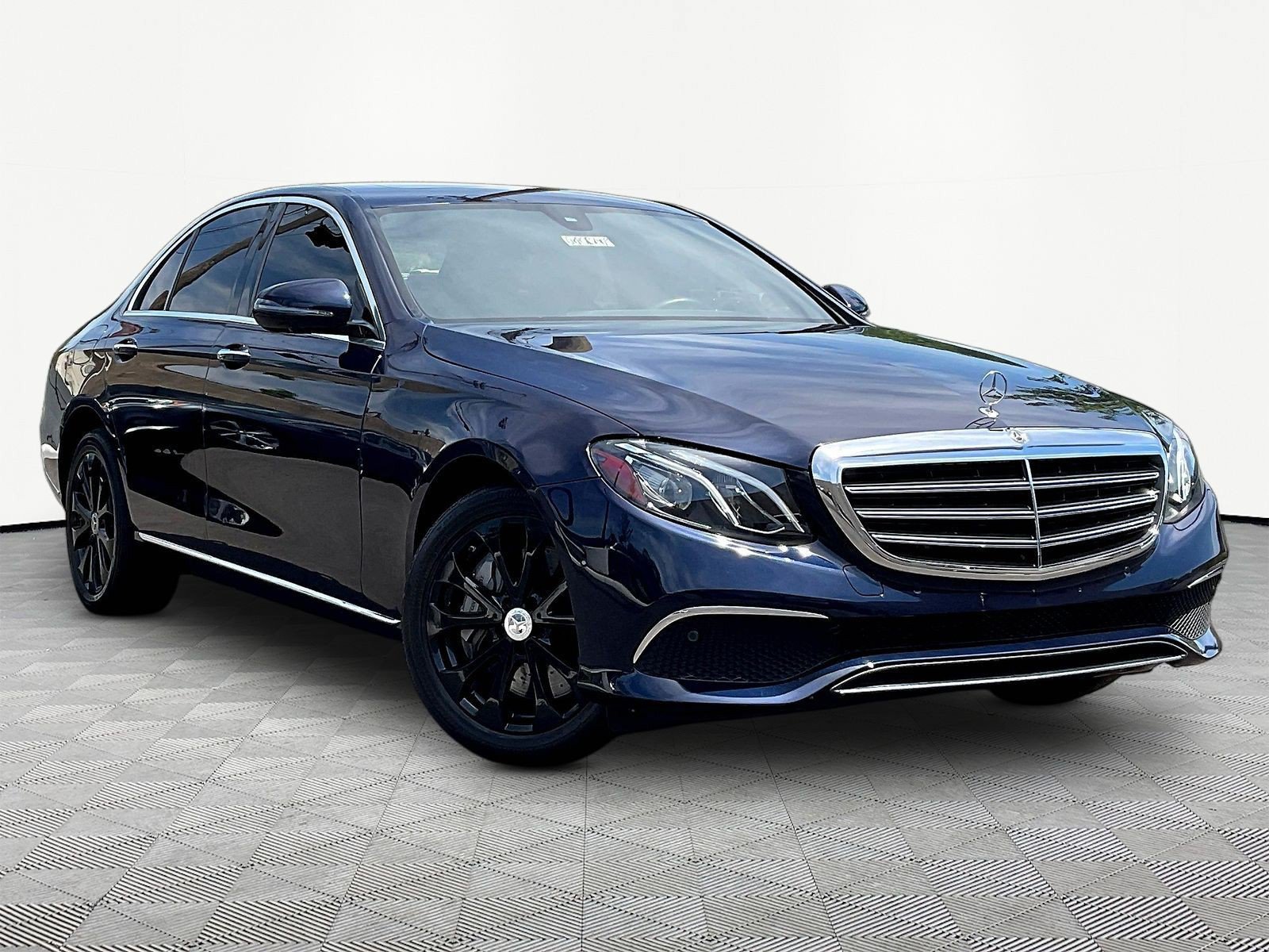 Used 2019 Mercedes-Benz E 450 4MATIC Sedan w/ Premium Package image 3