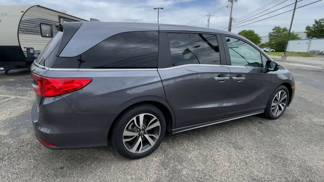 Used 2024 Honda Odyssey Touring image 2