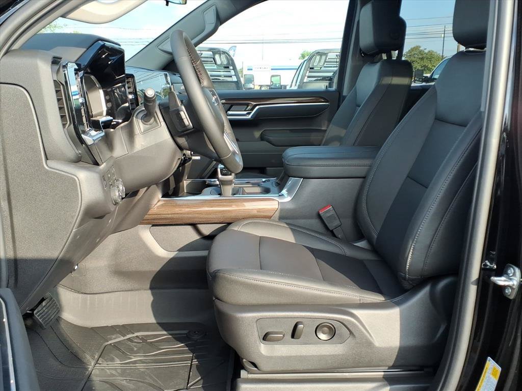 New 2026 Chevrolet Silverado 1500 RST w/ Safety Package AWD/4WD image 17