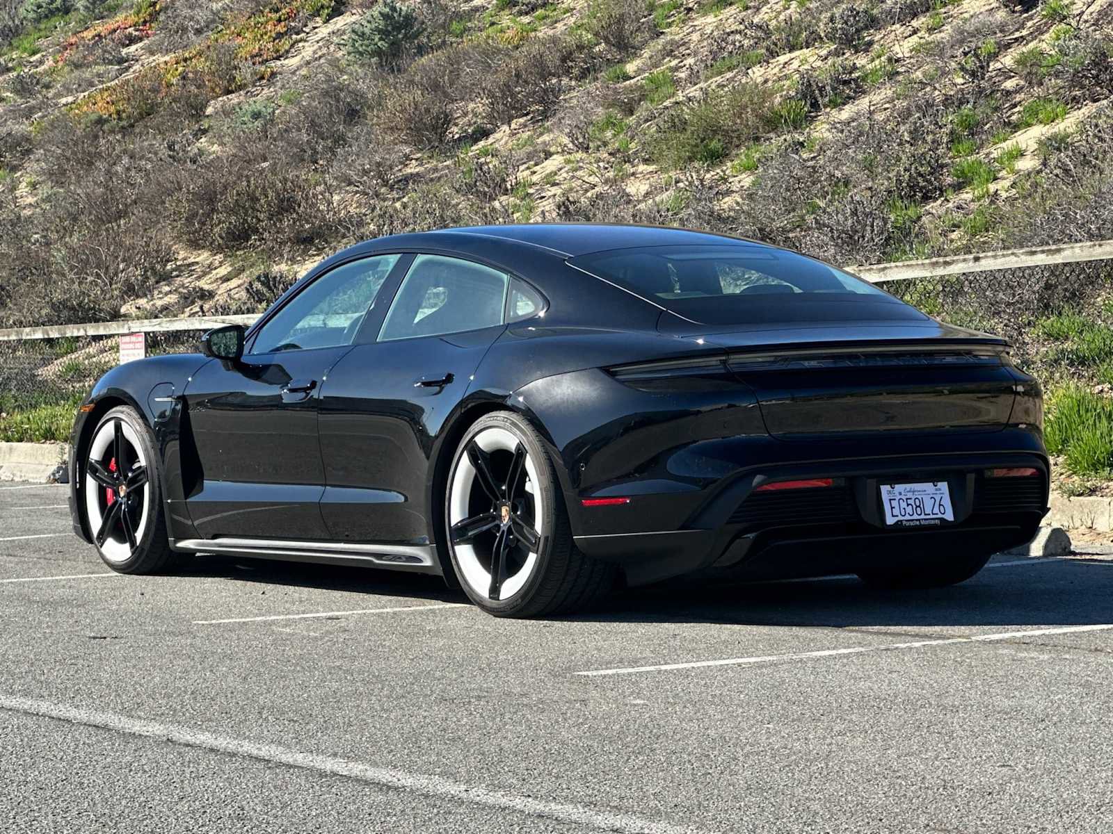 Certified 2025 Porsche Taycan GTS image 3