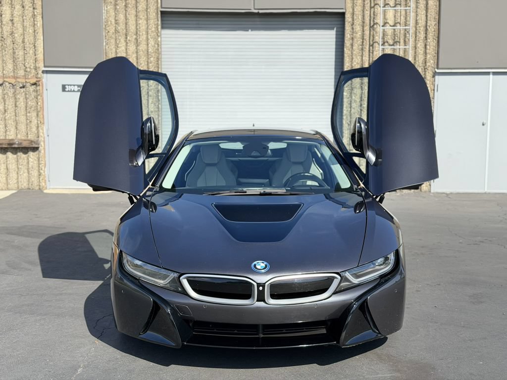 Used 2016 BMW i8 AWD/4WD image 3