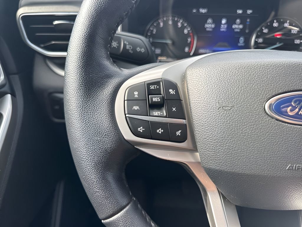 Used 2022 Ford Explorer XLT w/ Equipment Group 202A image 15