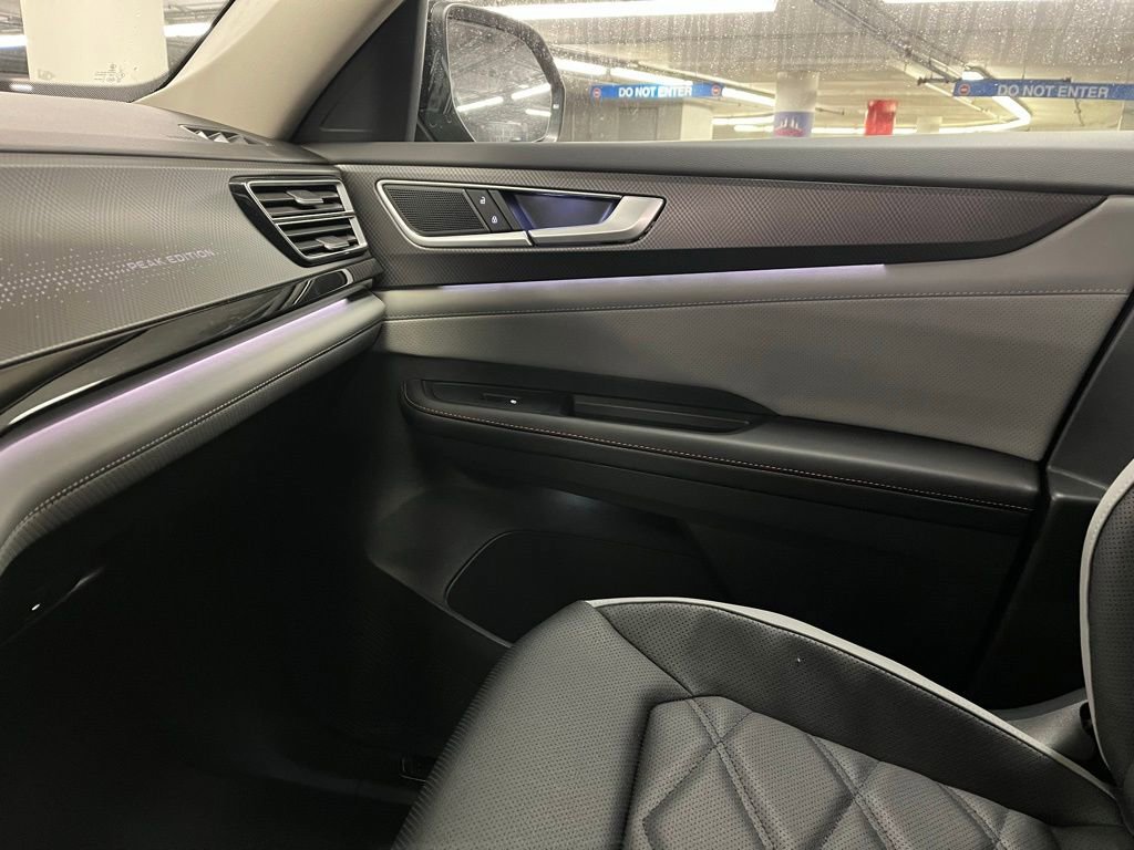 New 2026 Volkswagen Atlas Peak Edition AWD/4WD image 33