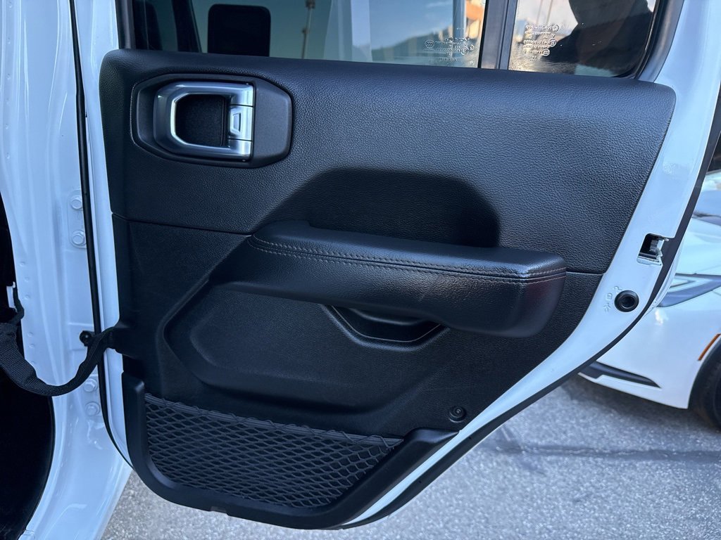 Used 2021 Jeep Wrangler Unlimited Rubicon w/ Trailer Tow Package image 35