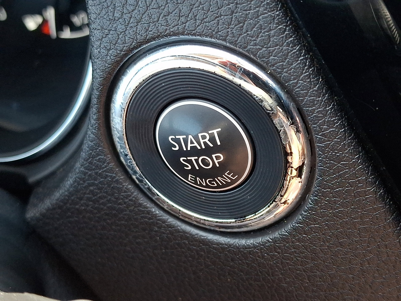 Used 2017 Nissan Rogue SV image 23