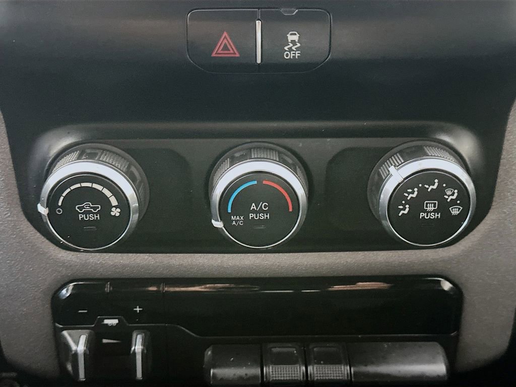 Used 2022 RAM 3500 Tradesman AWD/4WD image 18
