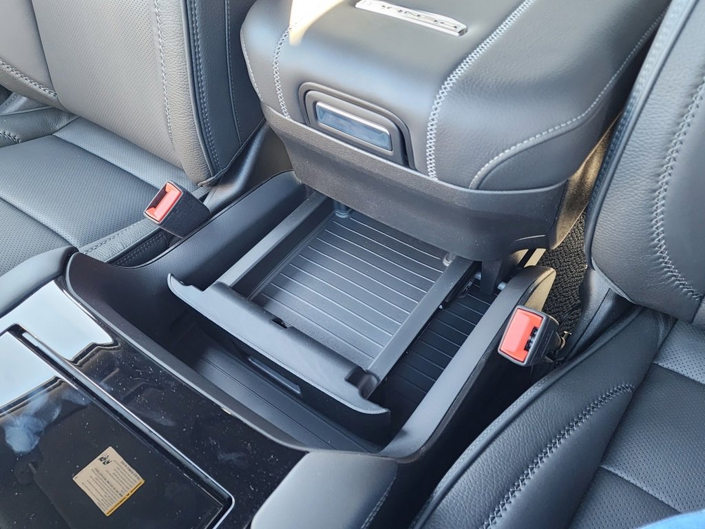 New 2026 GMC Yukon XL Denali w/ Sun & Power Step Package image 39