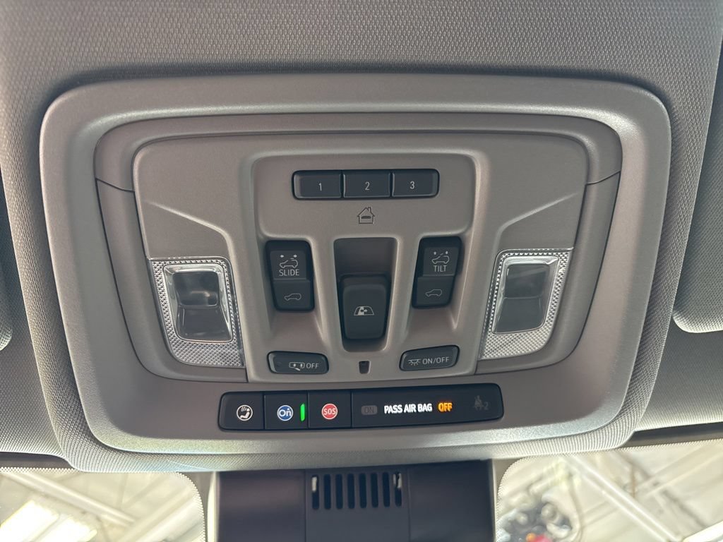 Used 2023 Chevrolet Silverado 1500 LTZ w/ LTZ Premium Package AWD/4WD image 35