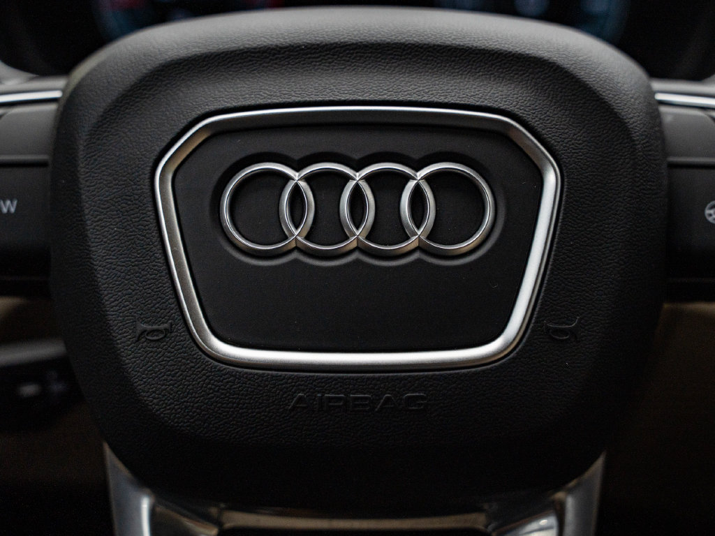 Used 2023 Audi Q5 2.0T Premium Plus w/ Premium Plus Package AWD/4WD image 32