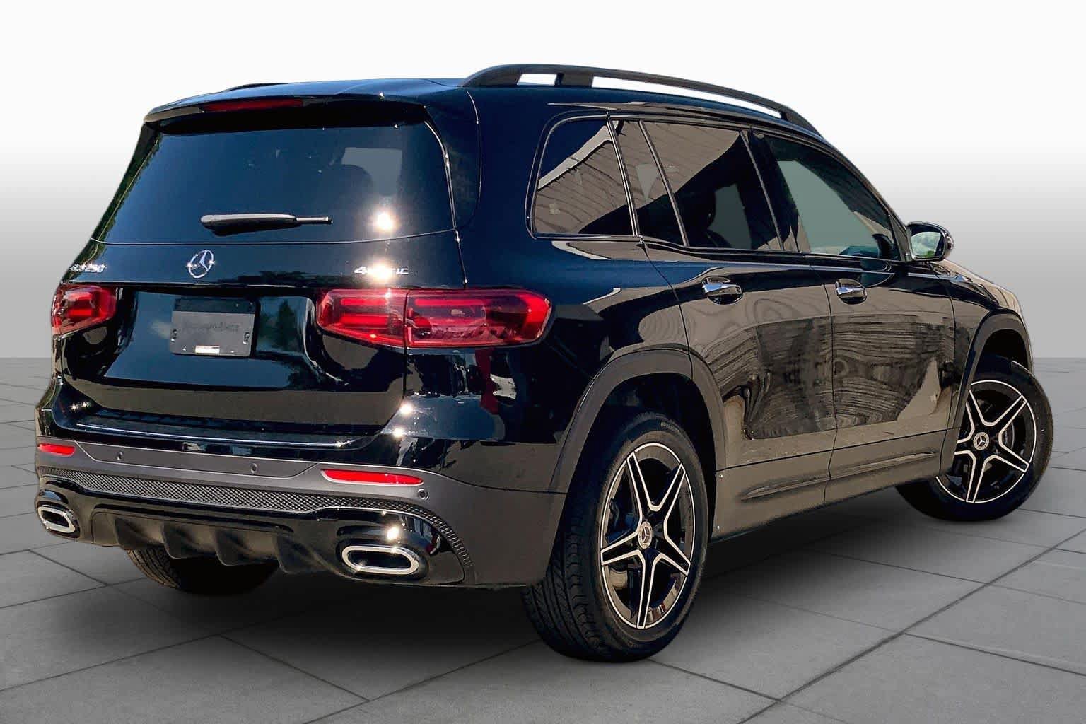 Used 2026 Mercedes-Benz GLB 250 4MATIC image 13