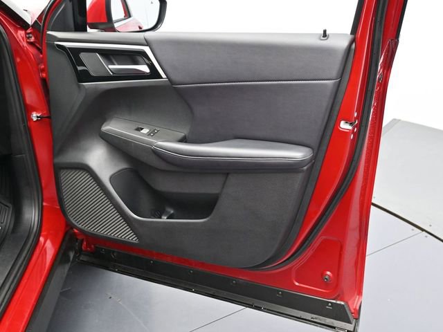 Used 2024 Mitsubishi Outlander SE image 33