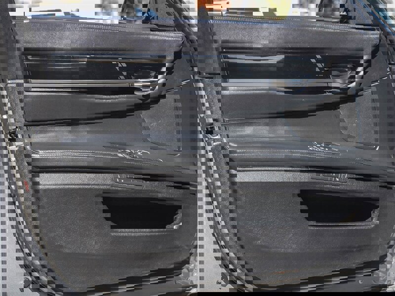 Used 2012 BMW ALPINA B7 image 27