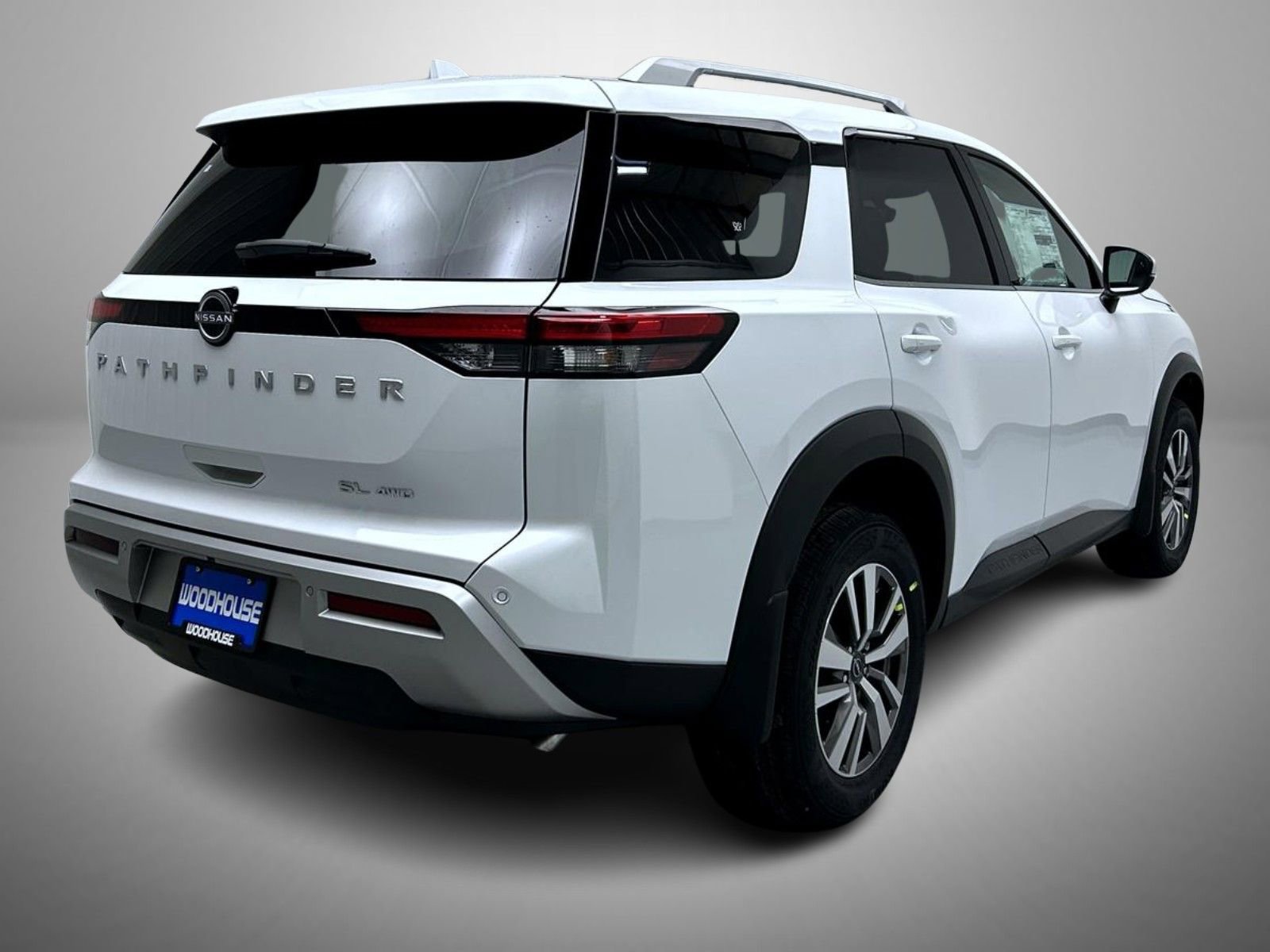 New 2025 Nissan Pathfinder SL image 5