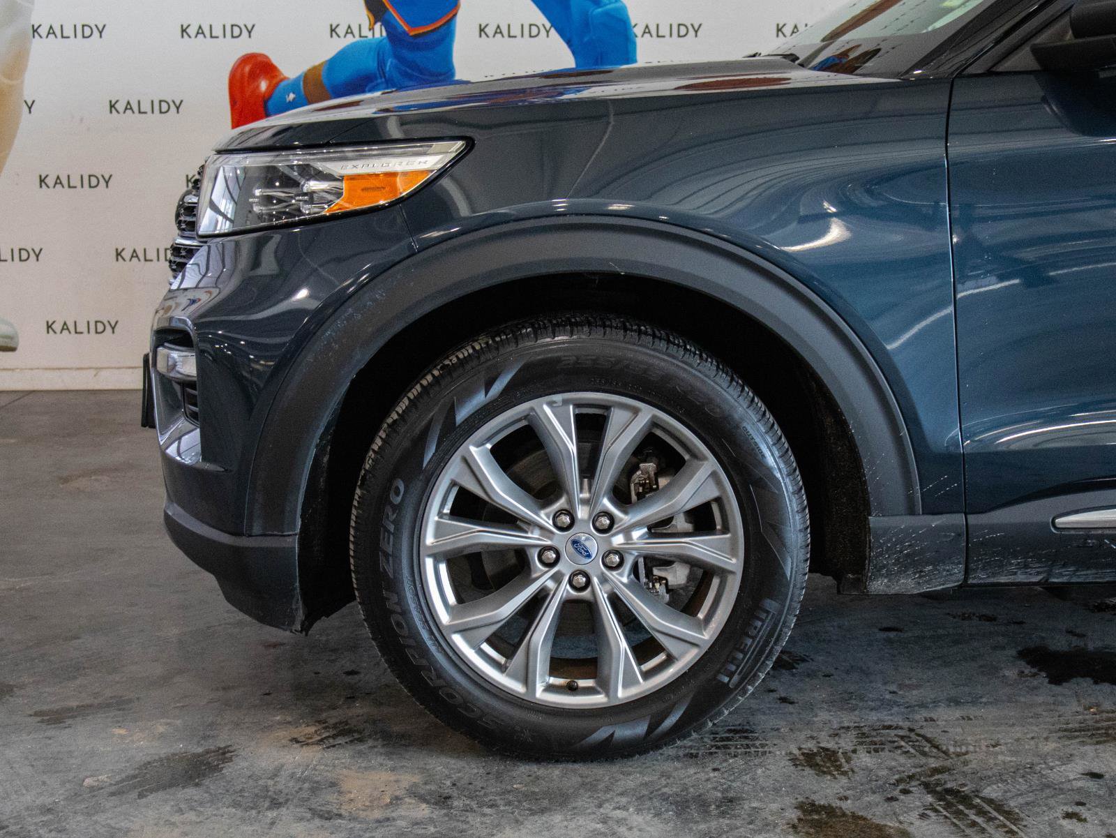 Used 2023 Ford Explorer XLT w/ Equipment Group 202A image 16