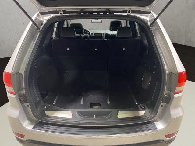 Used 2013 Jeep Grand Cherokee Limited w/ Trailer Tow Group IV AWD/4WD image 23