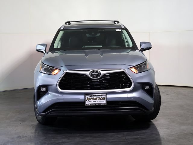 Used 2024 Toyota Highlander XLE AWD/4WD image 9