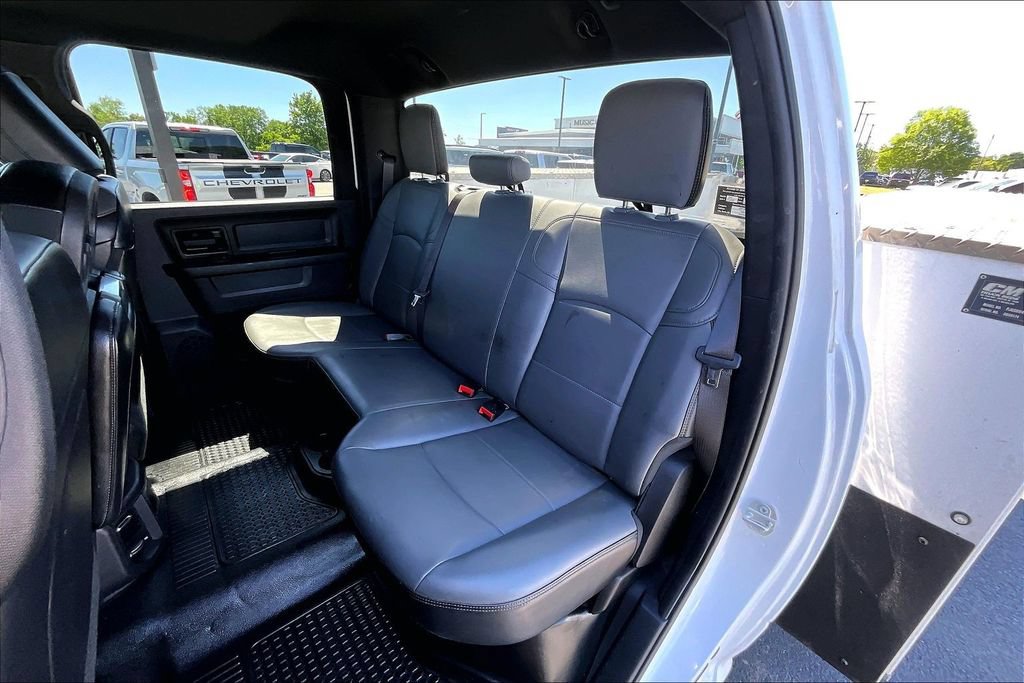 Used 2024 RAM 3500 Tradesman w/ Chrome Appearance Group AWD/4WD image 24