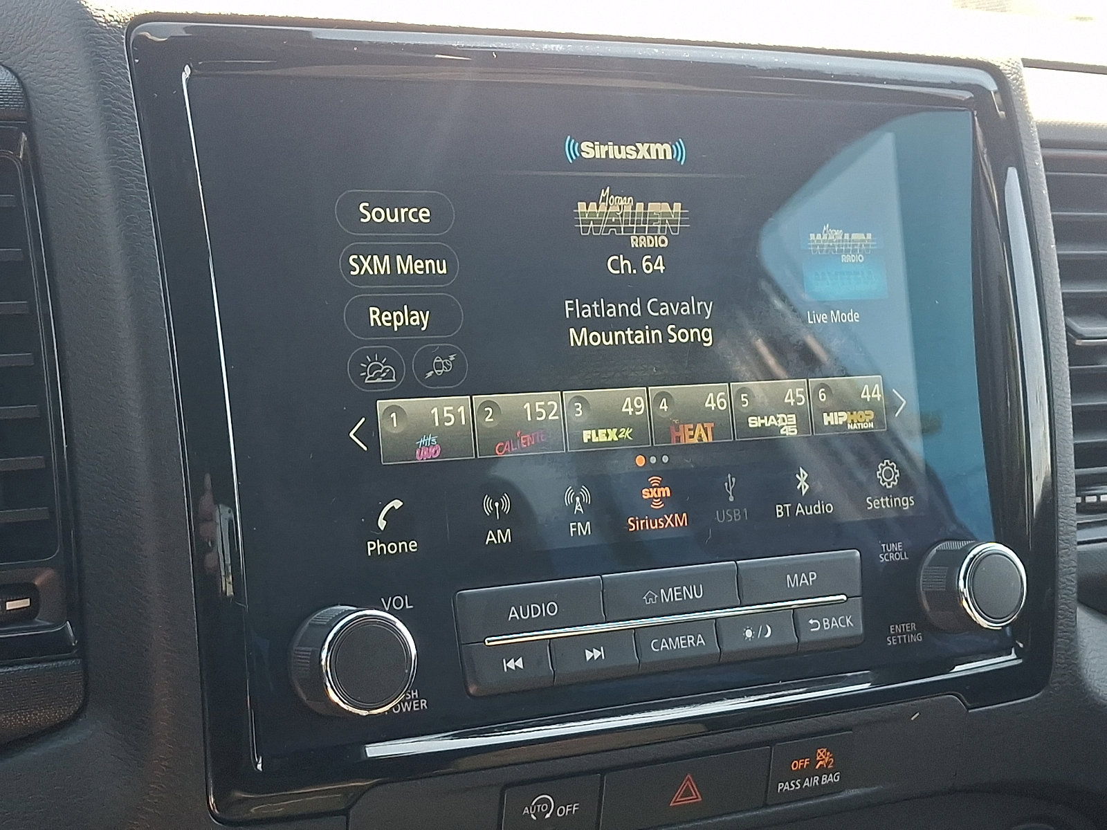 Used 2024 Nissan Frontier PRO-4X w/ Technology Package AWD/4WD image 17