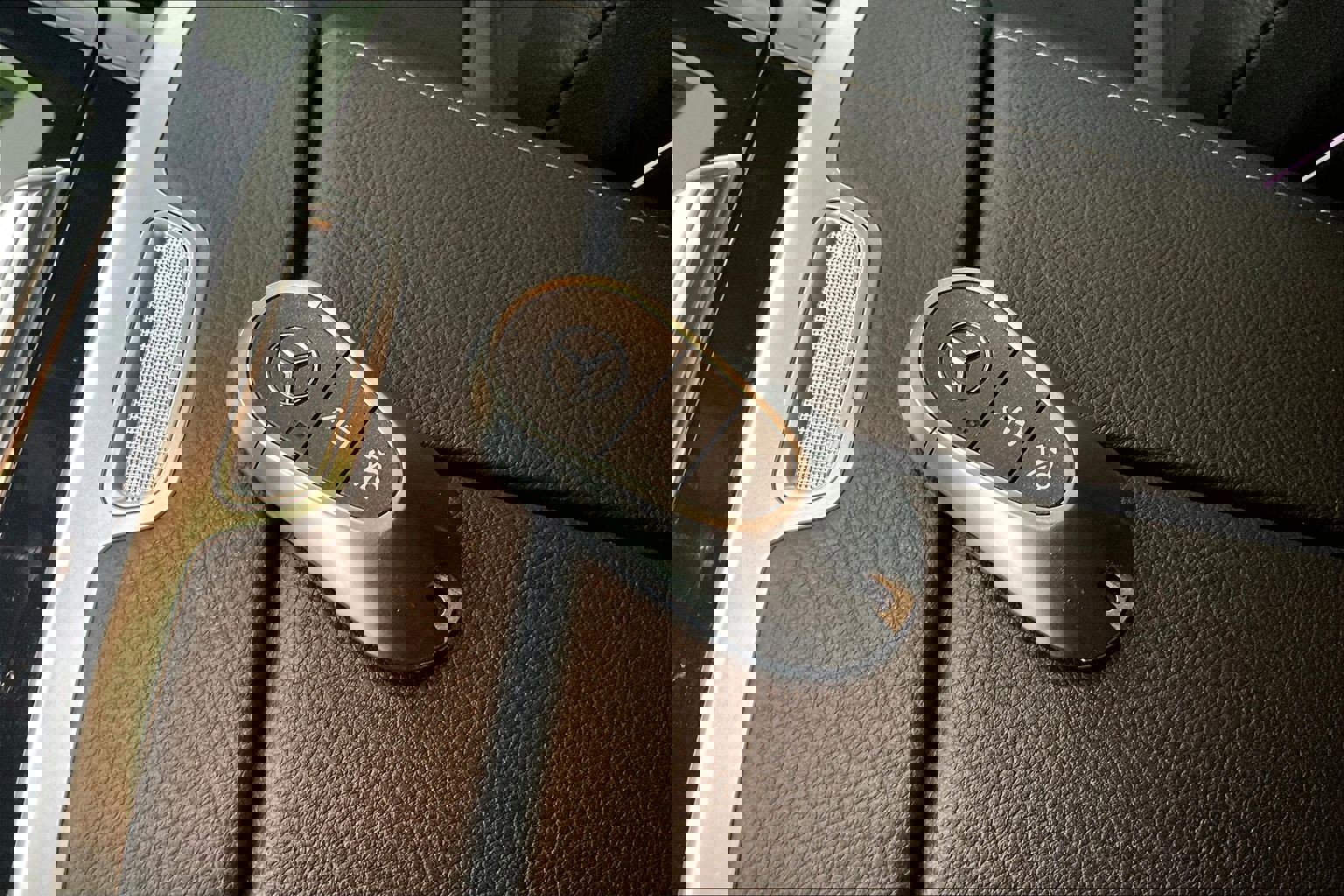 Used 2026 Mercedes-Benz EQE 320 4MATIC SUV image 12