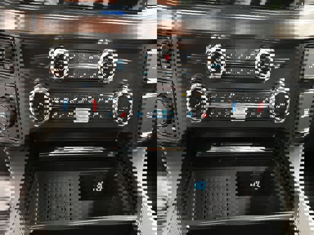 New 2026 Ford F350 Lariat image 34