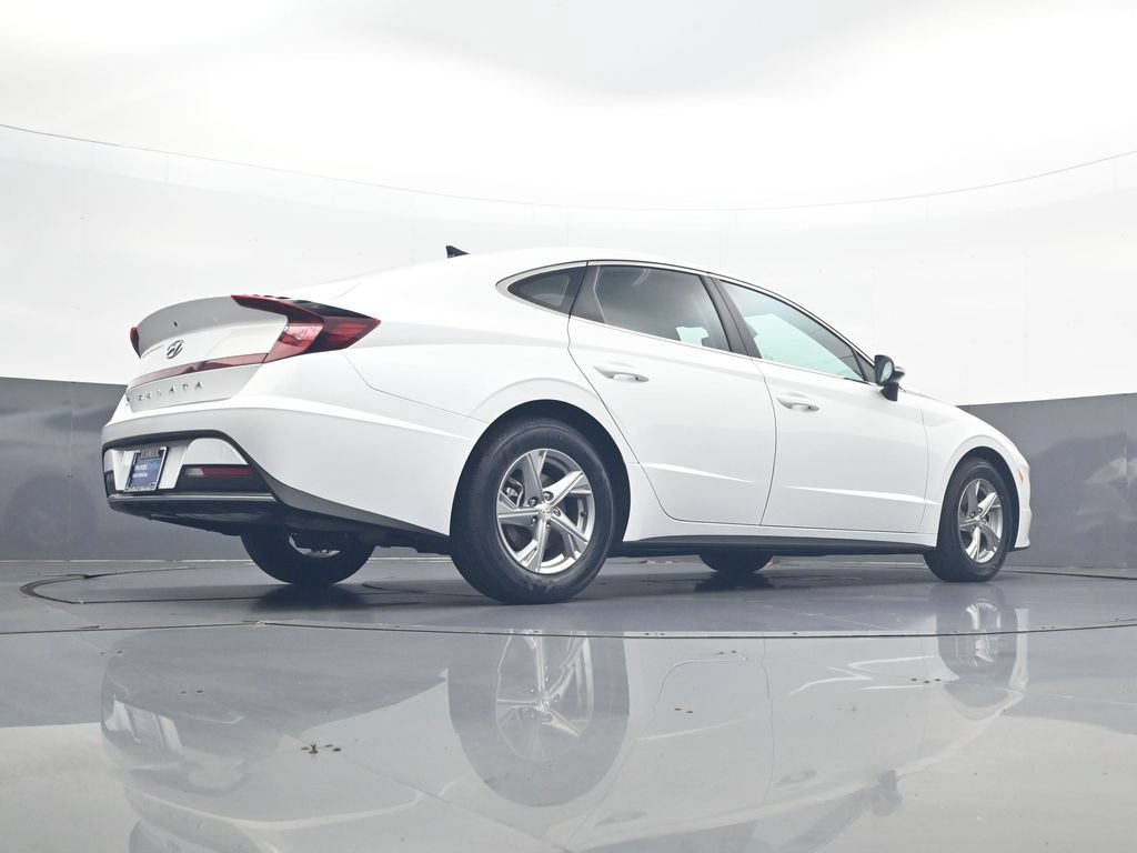 Certified 2022 Hyundai Sonata SE w/ Cargo Package FWD image 26