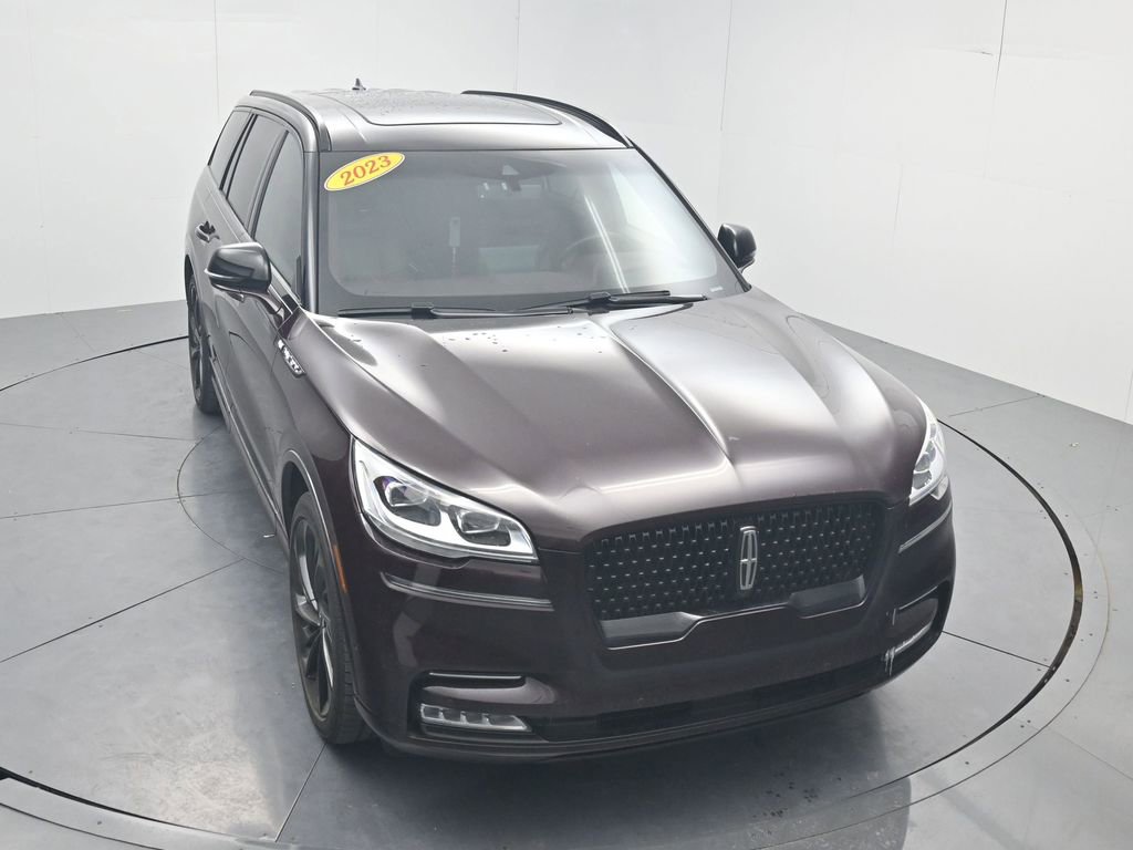 Used 2023 Lincoln Aviator Black Label w/ Jet Package image 48