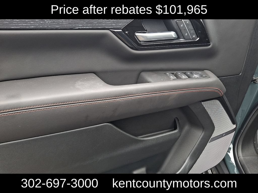New 2026 GMC Yukon XL AT4 Ultimate AWD/4WD image 13