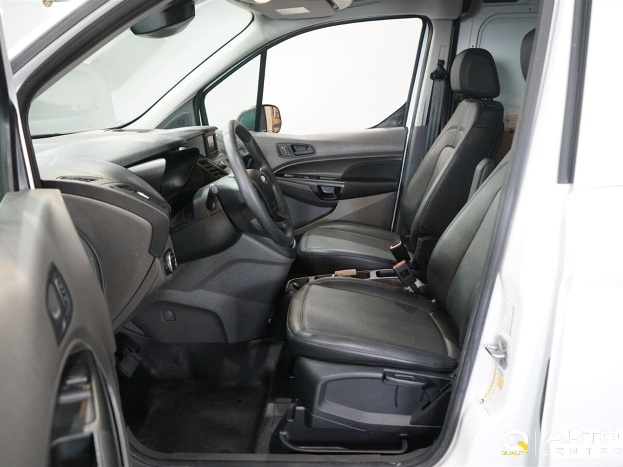 Used 2020 Ford Transit Connect XL FWD image 11