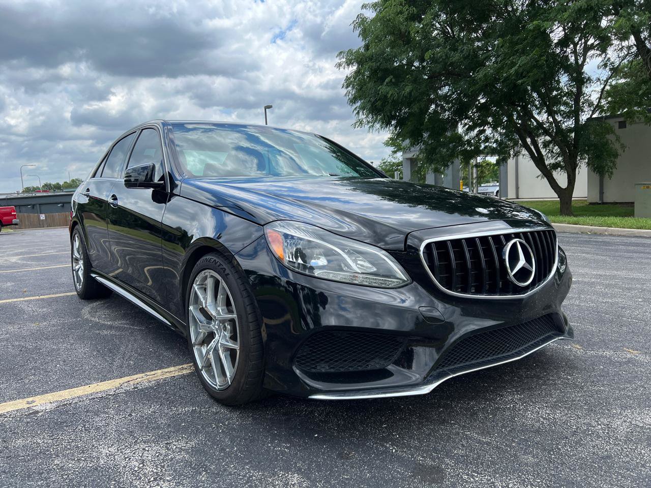 Used 2016 Mercedes-Benz E 350 Sedan w/ Premium Package image 8