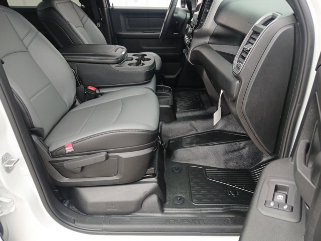 New 2026 RAM 5500 Tradesman w/ Chrome Appearance Group AWD/4WD image 31