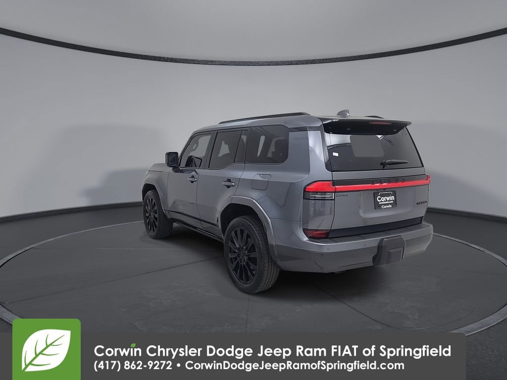 Used 2024 Lexus GX 550 w/ Accessory Package (2T) image 13