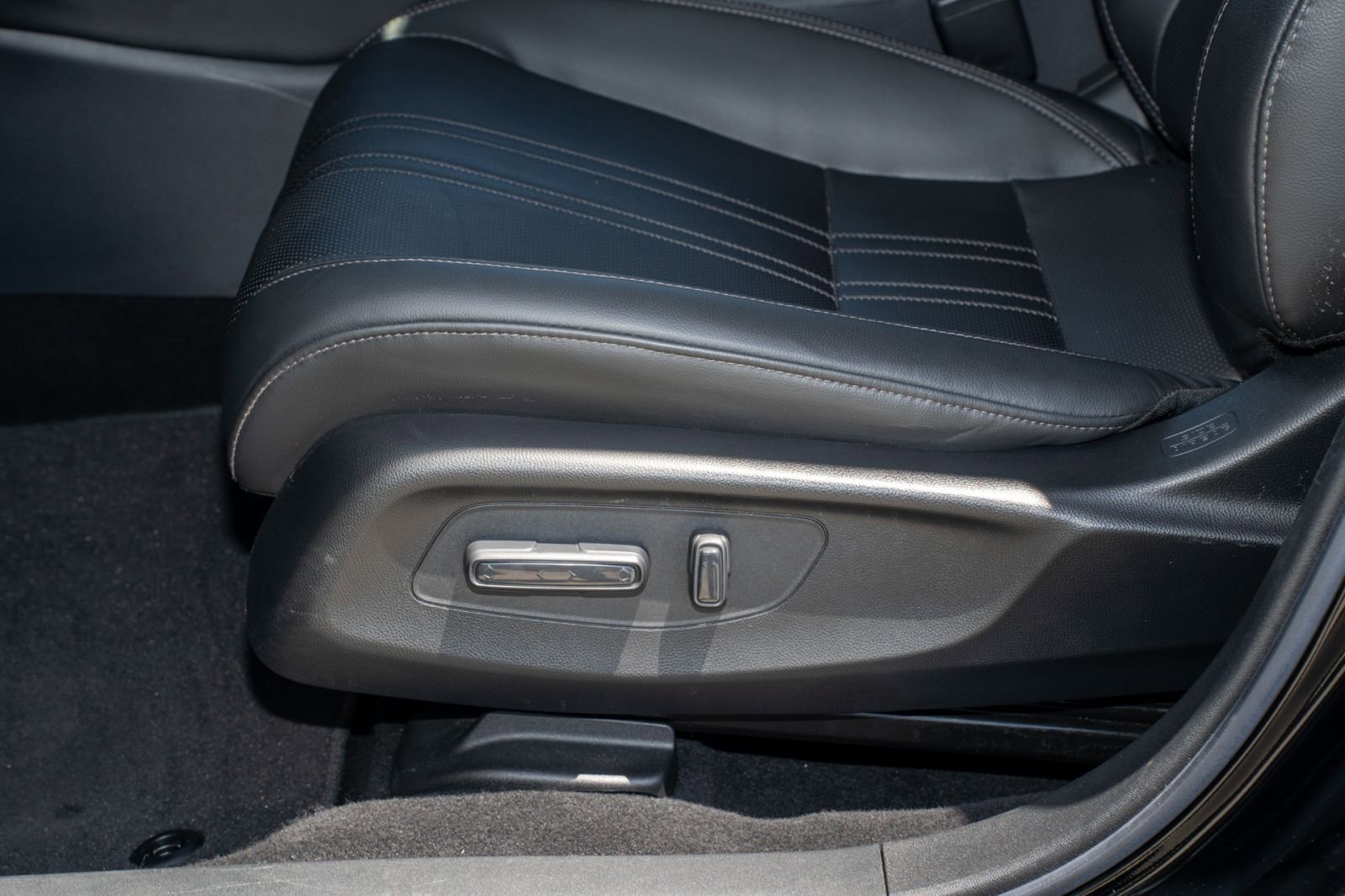 Certified 2024 Honda HR-V EX-L image 30