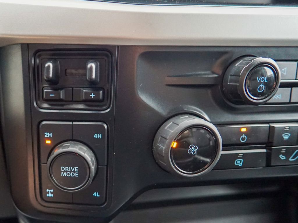 Used 2023 Ford F250 XLT w/ FX4 Off-Road Package image 25